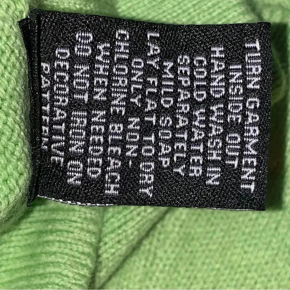 Crystal Kobe Light Green Christmas Cardigan Sweater Tropical Flamingo Size Large - Picture 9 of 9